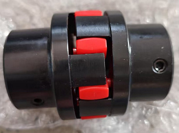 Муфта переходная 24-28мм для соединения мотора и помпы