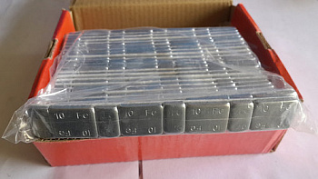 Грузики самоклеющиеся красная пач. 50шт, 2.5кг